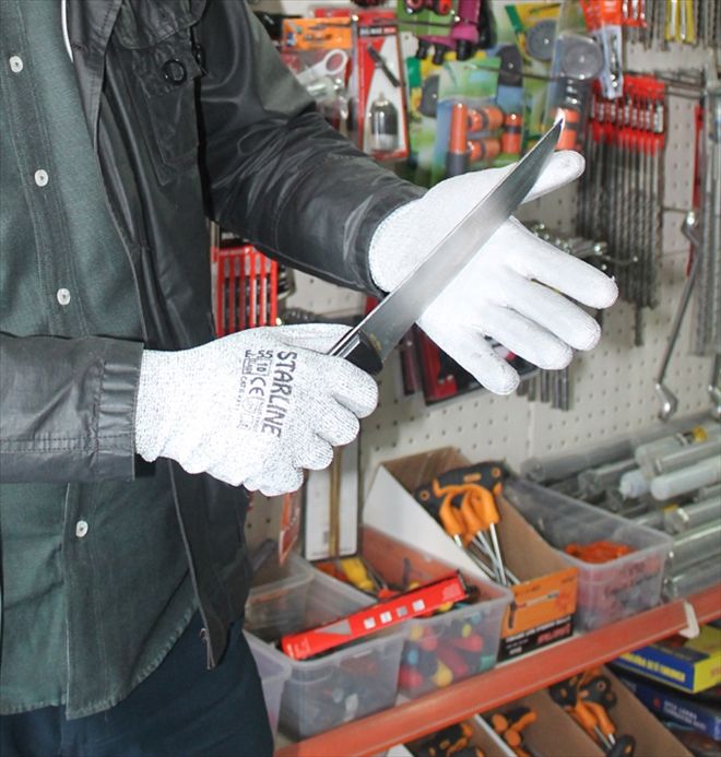 ACEMİLERE ÇELİK ELDİVEN