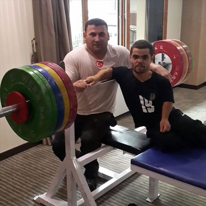 DÜNYA ŞAMPİYONASINA HAZIRLANIYORLAR