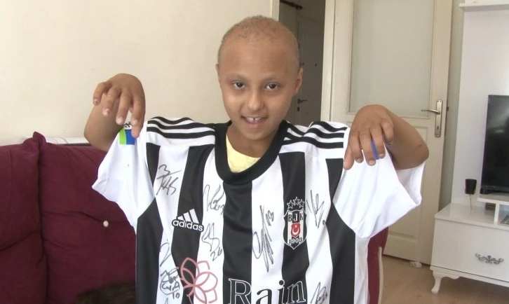 Hastalığı Belirlenemeyen 7 Yaşındaki Melek Tedavi Olmak İstiyor