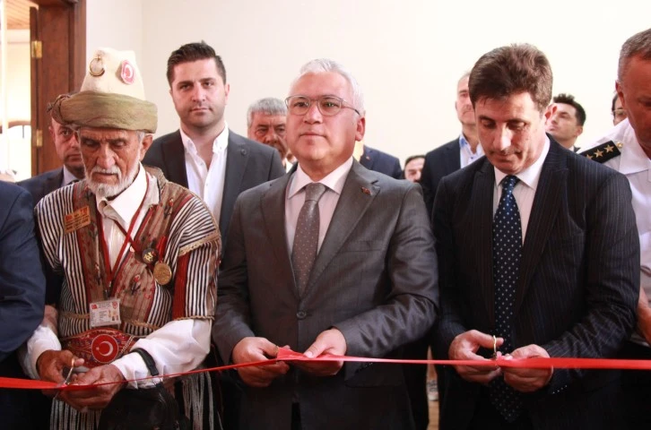 Âşık Veysel Fotoğraf Sergisi Açıldı