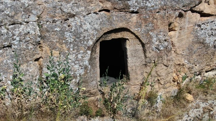 Gizemli Oyuk Merak Uyandırıyor