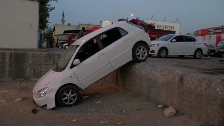 Yükleme Rampasına Uçan Araç Şaşırttı