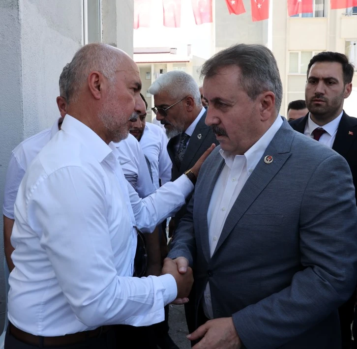 Destici Şehidin Baba Evinde