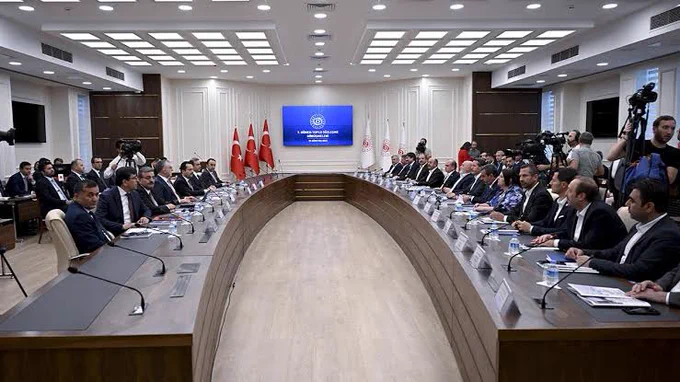 Memur ve Emekli İçin Zam Teklifi Verildi