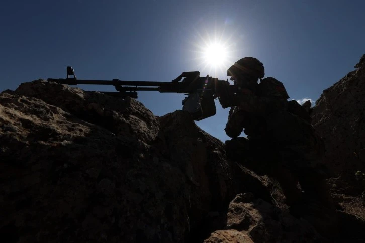 Sıcak Hava Mehmetçiğe İşlemiyor