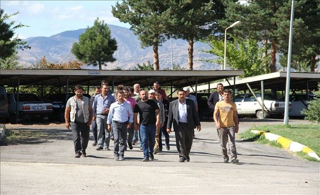 İŞTEN ÇIKARTILAN TAŞERON İŞÇİLER EYLEM YAPTI