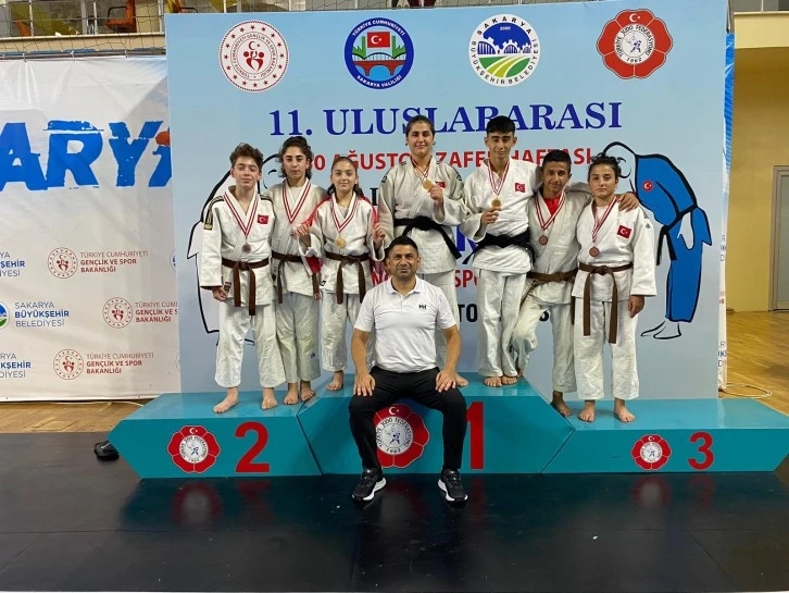 Judocular Gururlandırıyor