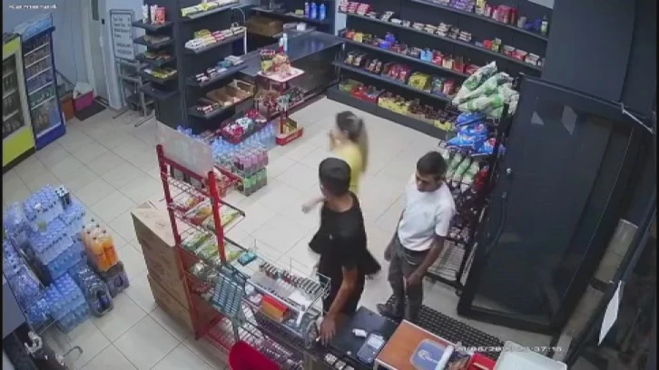 Müşteri Gibi Çaldı