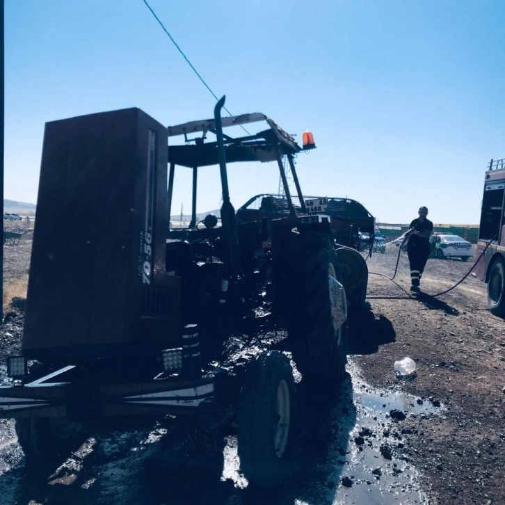 Traktör Alev Topuna Döndü