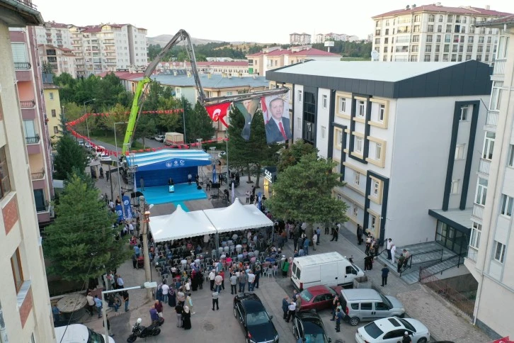 Sivas'ta Salih Aşık Gençlik Merkezi Açıldı