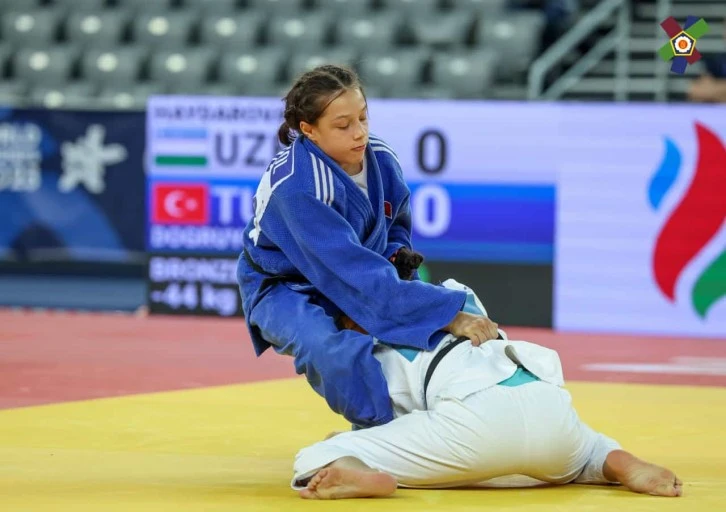 Sivaslı Sporcudan Büyük Başarı