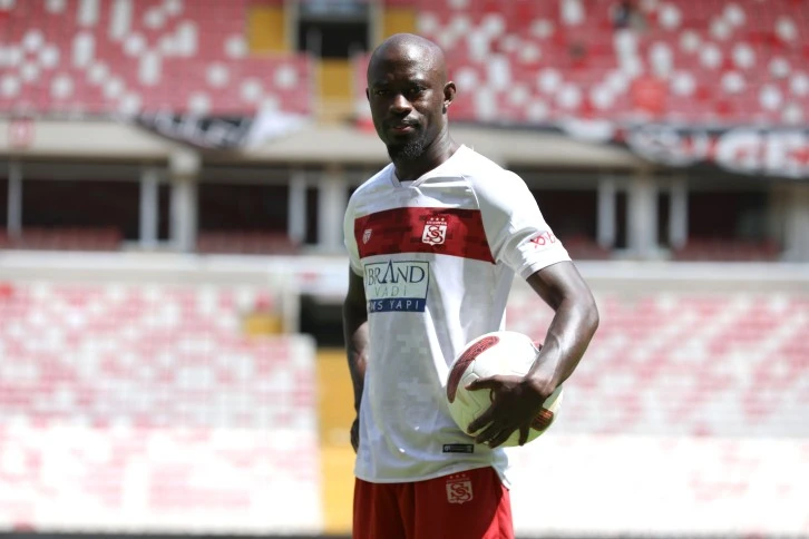 Recep İvedik’ten Barrow Çıktı - Sivasspor Barrow'u Kadrosuna Kattı