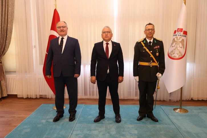 Tarihi Zafer Sivas'ta Coşkuyla Kutlandı