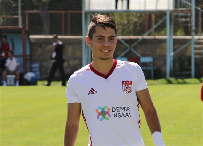 AYIN, OĞLUNU İZLEDİ