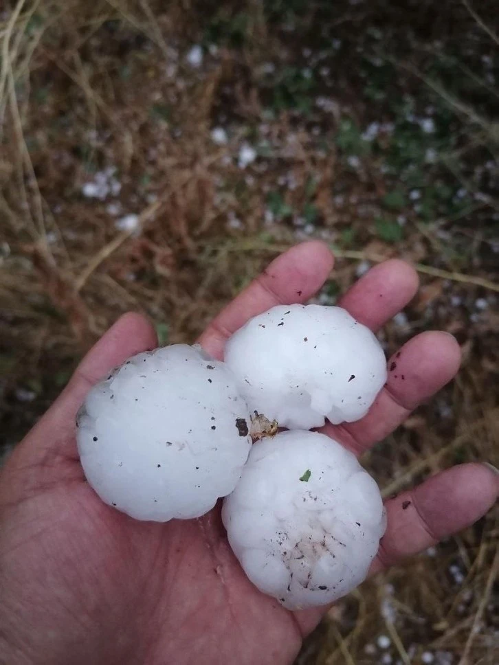 Sivas'ta Dolu Yağışı