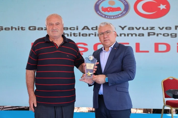 Sivaslı Şehit Gazeteci Adem Yavuz Mezarı Başında Anıldı