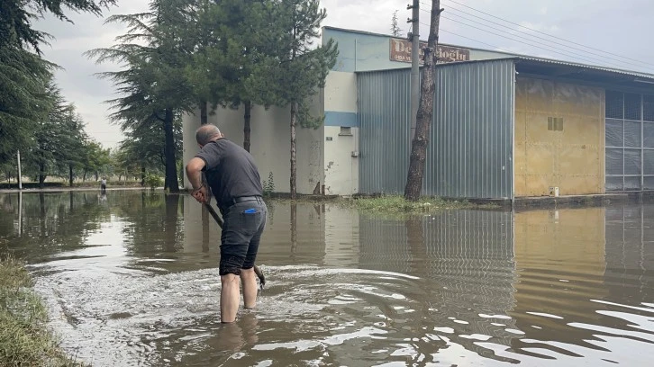 30 Dakikalık Yağmurun Faturası Ağır Oldu