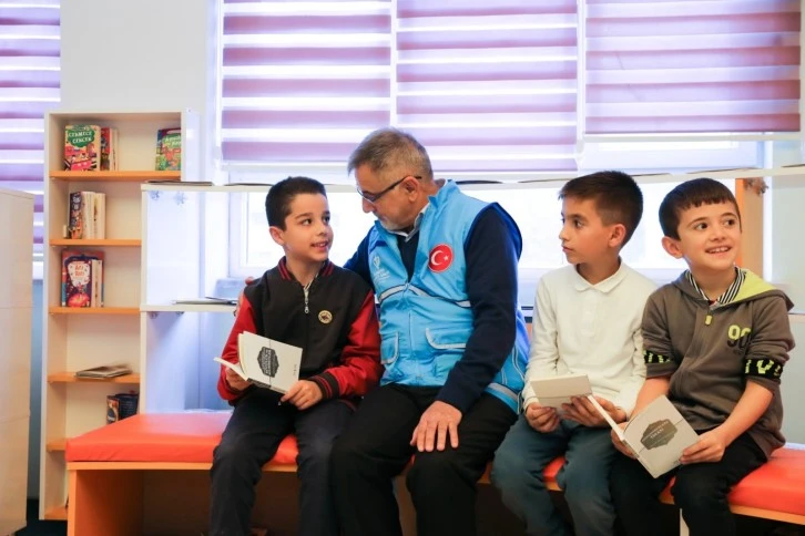 TDV'den Kütüphanelere Destek