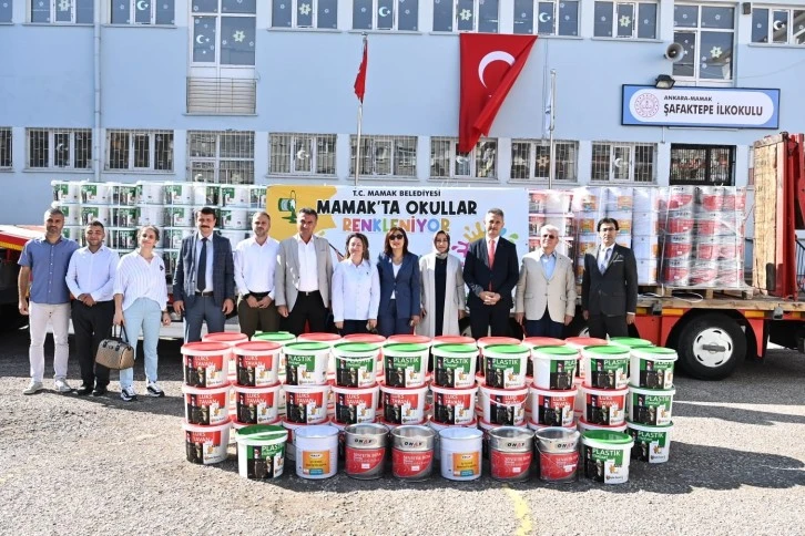 Bu Belediyeden Okullara Boya Desteği