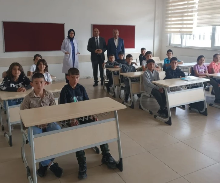 Ulaş'ta İlköğretim Haftası Kutlandı