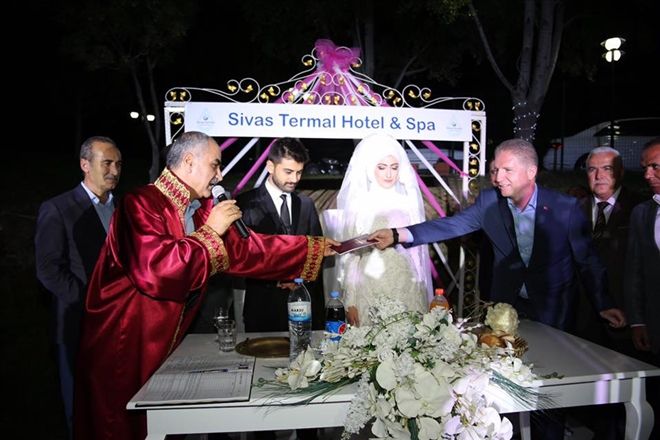 KARACA AİLESİNİN MUTLU GÜNÜ