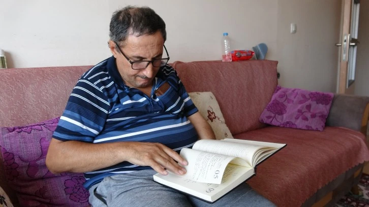En Büyük Hayali Bestelerini Seslendirmek