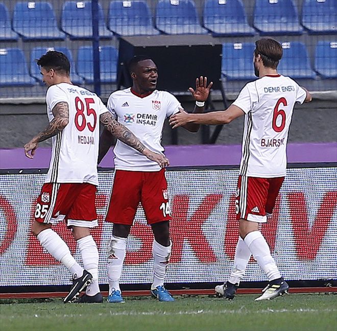 YENİLER GÖZ DOLDURDU