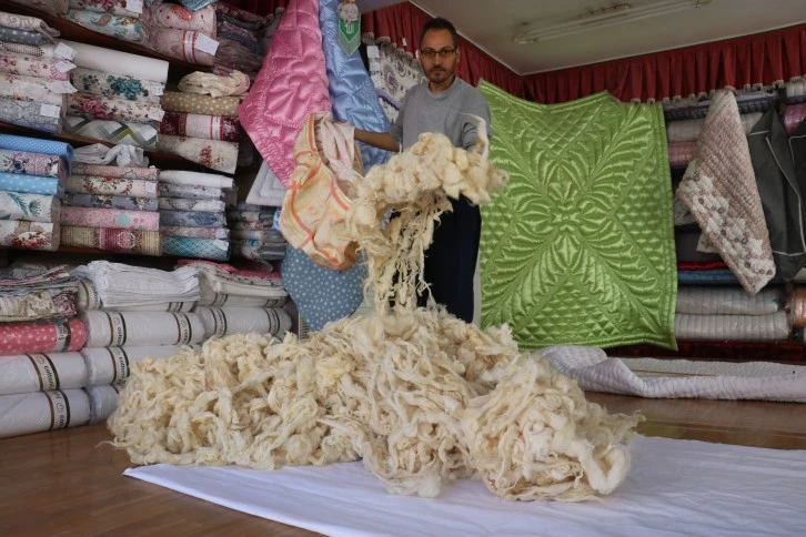 Sivas'ta Kışlık Yorganlara İlgi Arttı