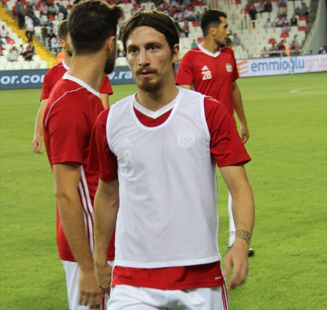 GENÇLER AYBABA´YI MUTLU ETTİ