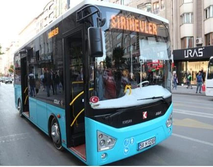 HALK OTOBÜSÜ BAŞKANI SORUNU ÇÖZDÜ - MUHABİR KARTLARINI KAPATTI 