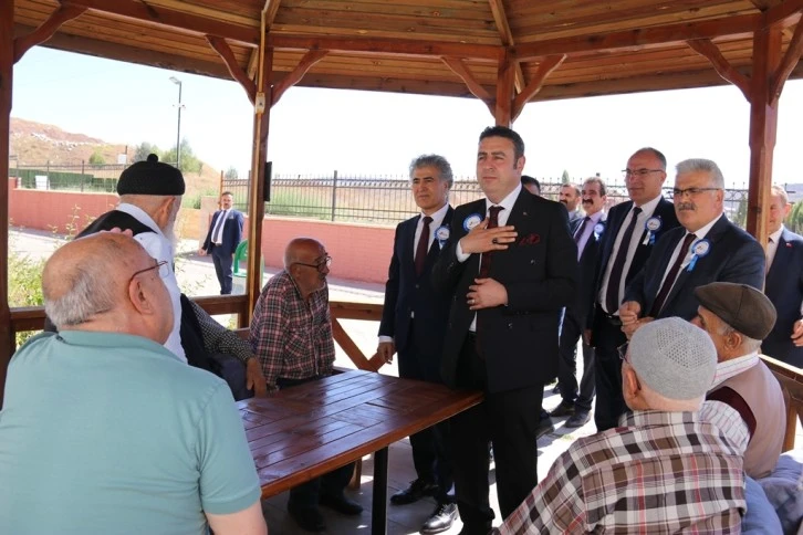 Sivas Esnafı Yaşlıları Sevindirdi