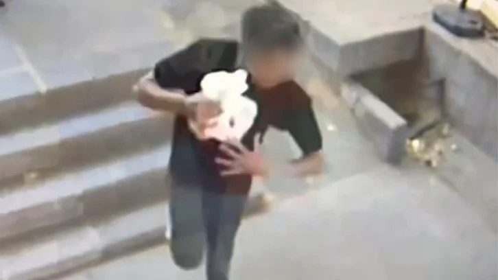 Yaşlı Adamın 110 Bin Lirasını Çalan Kapkaççı Kamerada