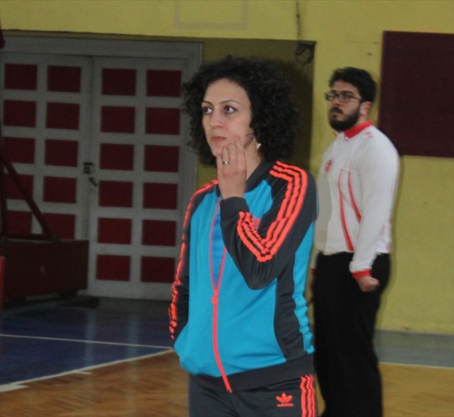 ÖZGÜL, KULÜP VE OKUL TAKIMLARINDA GÖREV YAPACAK