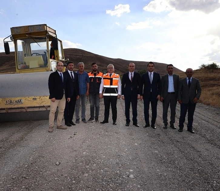 Vali Şimşek Köy Yollarını İnceledi