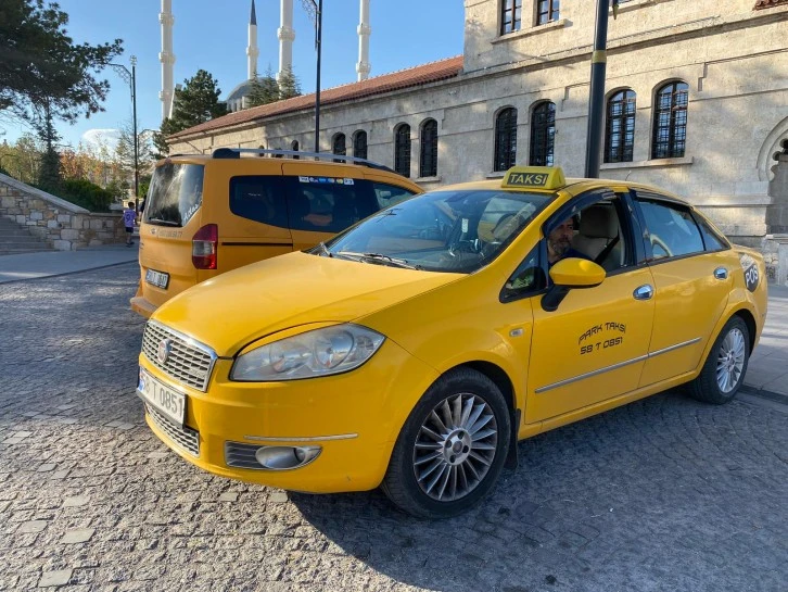 Sivas’ta Taksiye Yine Zam, İndi Bindi 70 TL Oldu