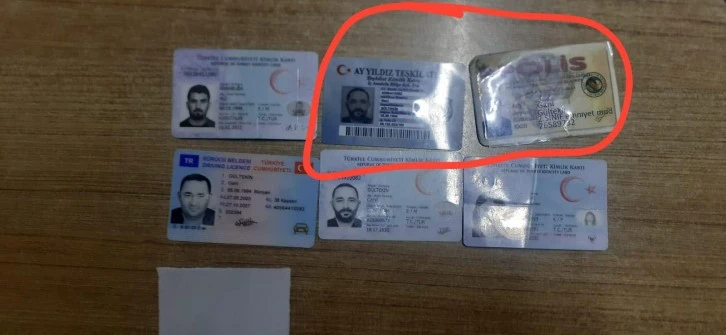 Sahte Polis Yeleği Giyinen Şüpheliler Yakalandı