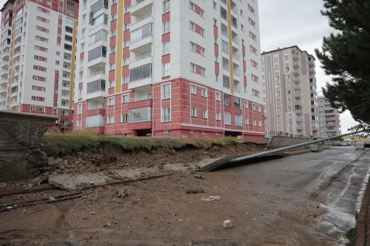 Sivas'ta Son Yılların En Şiddetli Yağışı