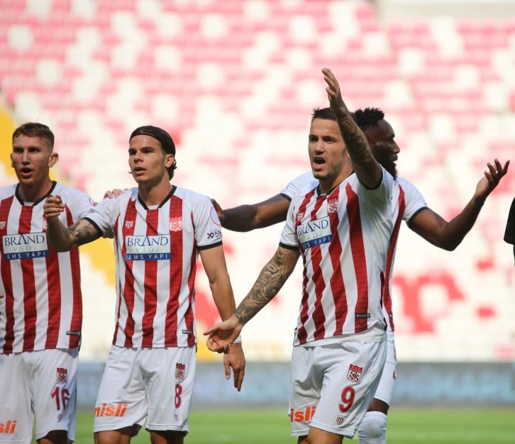 Sivasspor 3 Puanı Unuttu