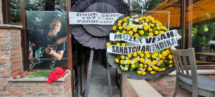 Müzisyen Şener Ölümünün 1'inci Yılında Anıldı