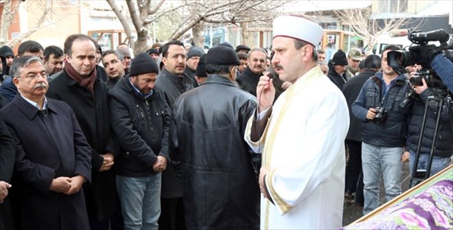 Bakan Yılmaz´ın acı günü