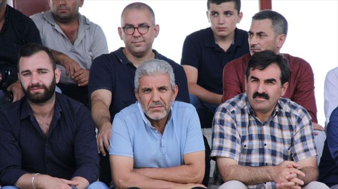 BELEDİYE BAŞKANI OĞUZ, ?EKİBİMİ KUTLUYORUM?