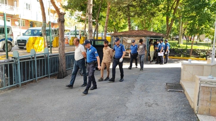 Sivas'ta 16 Düzensiz Göçmen Yakalandı