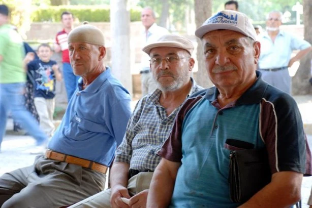 EYT'den Kimler Emekli Olamaz?  İşte Cevapları...