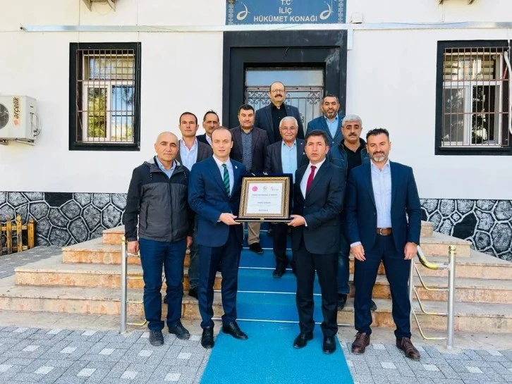 Sivas'ta Görev Yapan O Kaymakama Fahri Hemşerilik Beratı Verildi