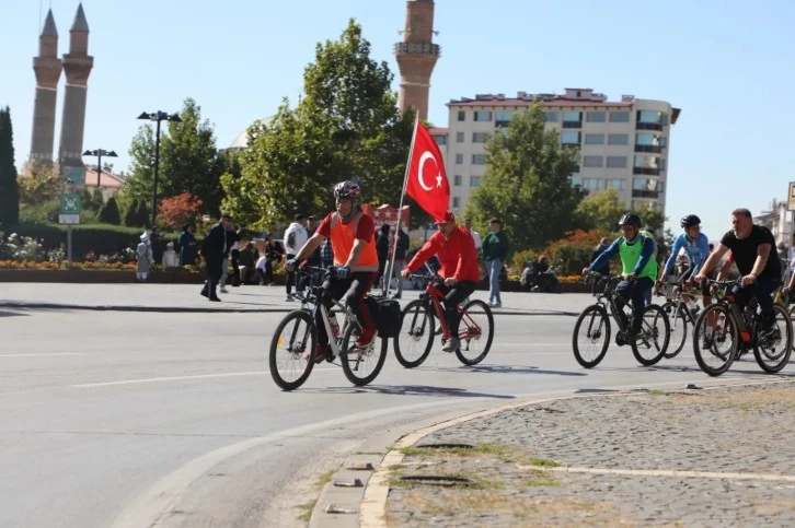 Amatör Spor Haftası İçin Pedal Çevirdiler