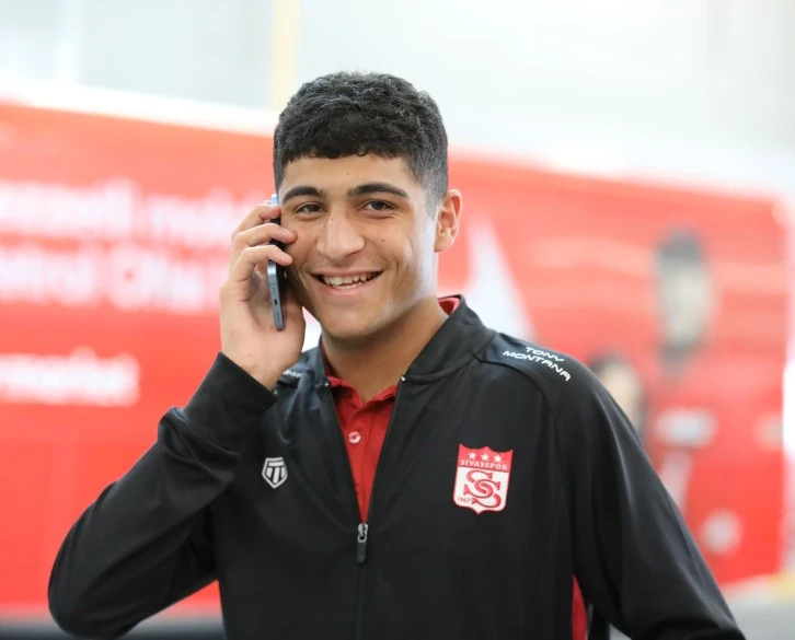 Sivasspor’da İlk 11’de, Milli Takımda Yedekte