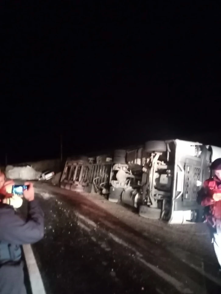 Sivas'ta Trafik Kazası: 4 Yaralı