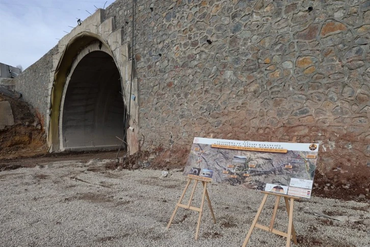 Seneler Bitti Geminbeli Bitmedi