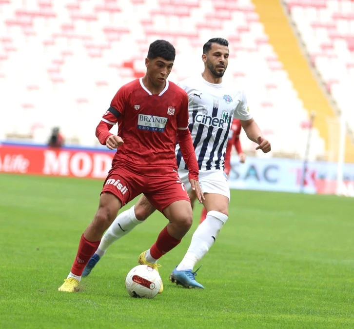 Sivasspor İç Sahada 3 Puanı Unuttu!