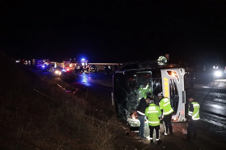 Bir Otobüs Kazası Daha: 38 Yaralı